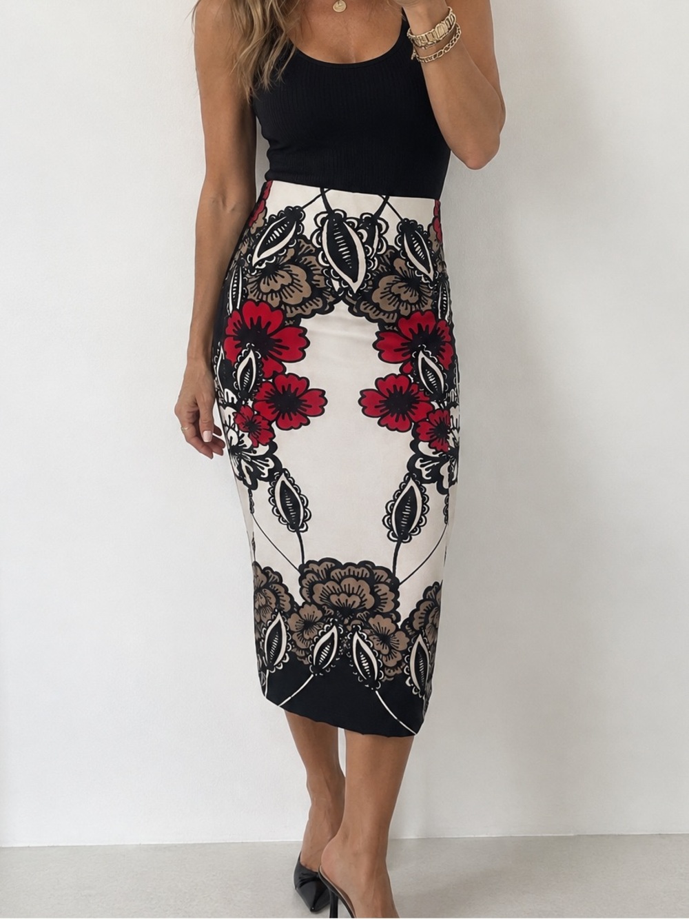 Vintage Y2K Bebe floral pencil skirt small